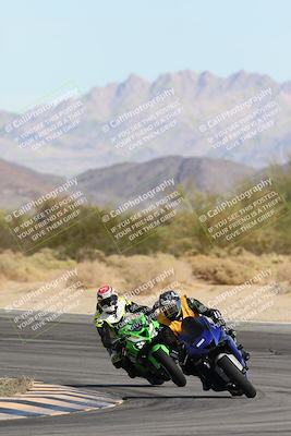 media/Nov-16-2025-Race Pace (Sun) [[8c5fa54630]]/Non Verified Riders (1st 20 Minutes)/2-Turn 10 (1010am)/